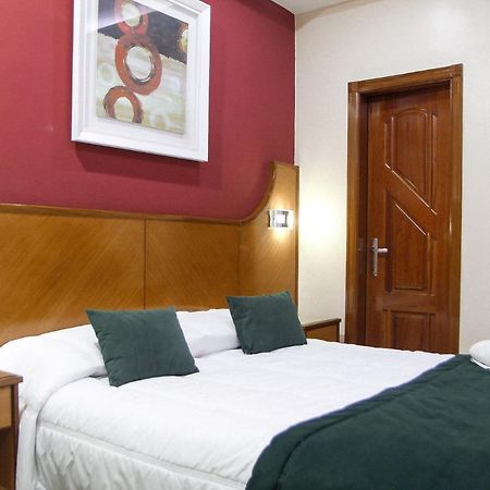 Capri Hotel Duque de Caxias Buitenkant foto