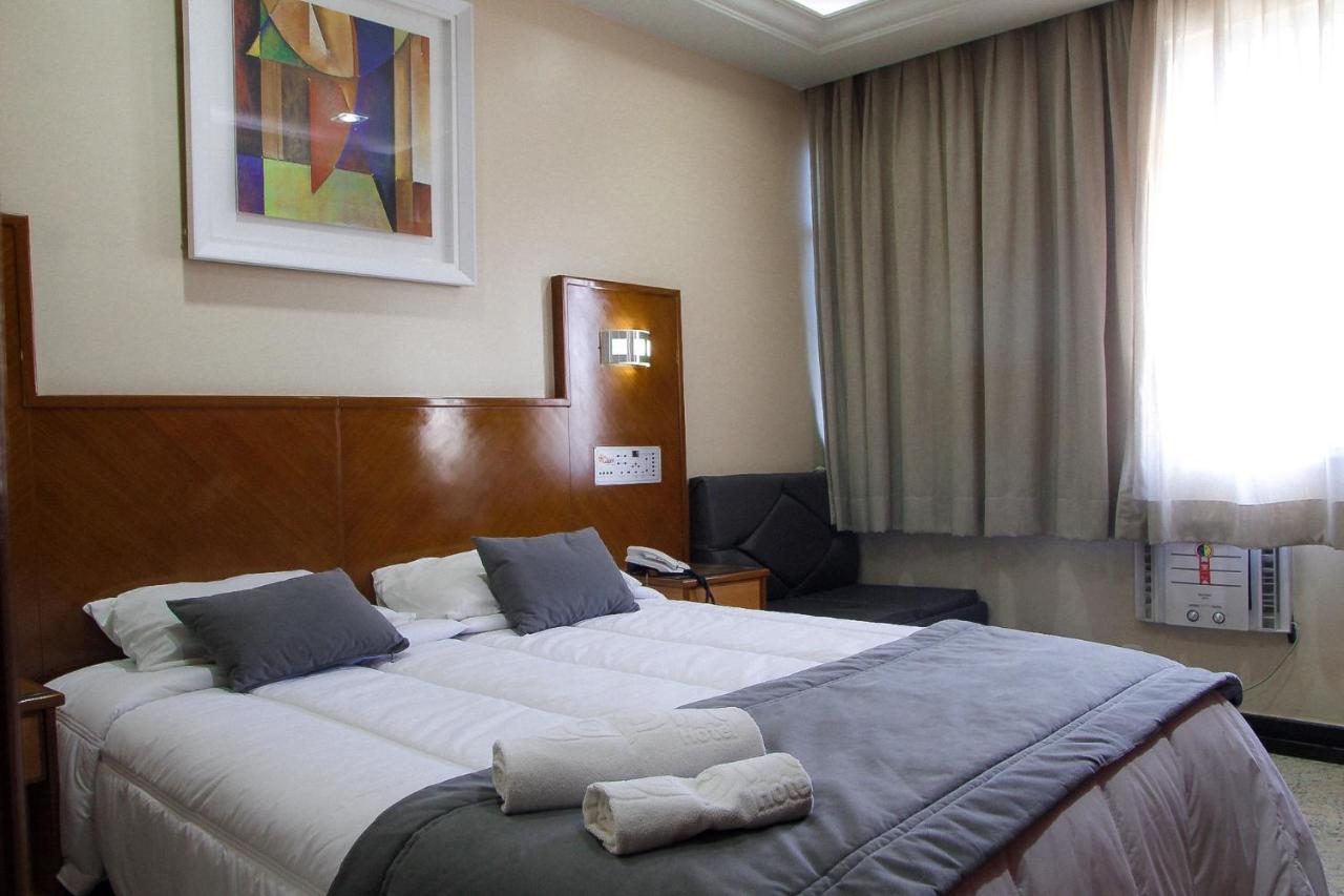 Capri Hotel Duque de Caxias Buitenkant foto
